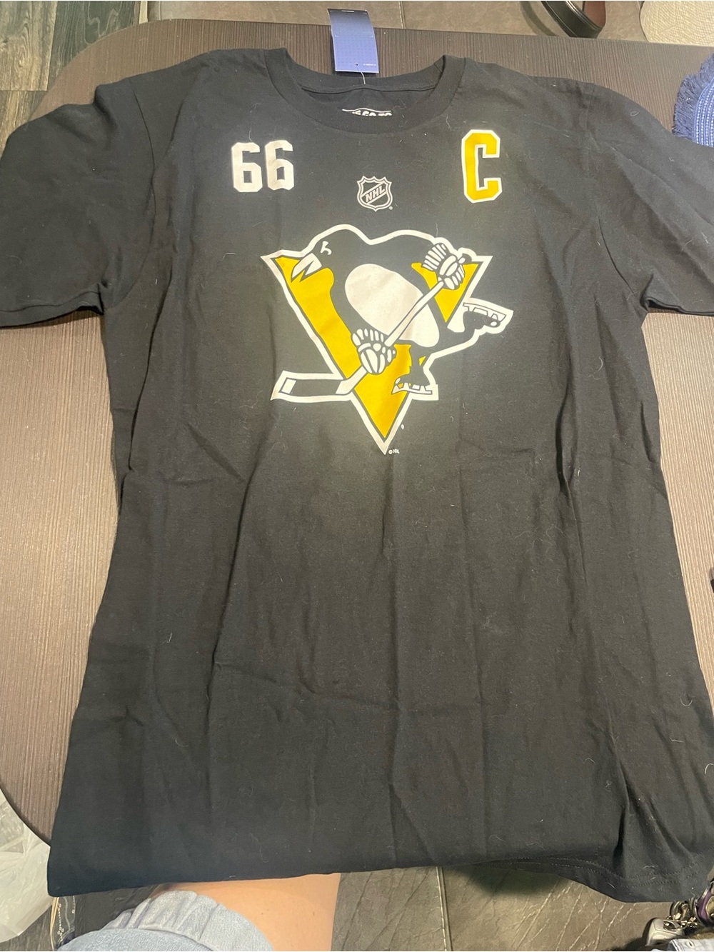 adidas Black Men’s Pittsburgh Penguins Logo Tee with Yellow Accents